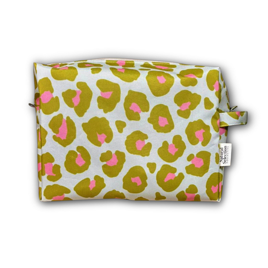 Consort Hide Toiletry Bag