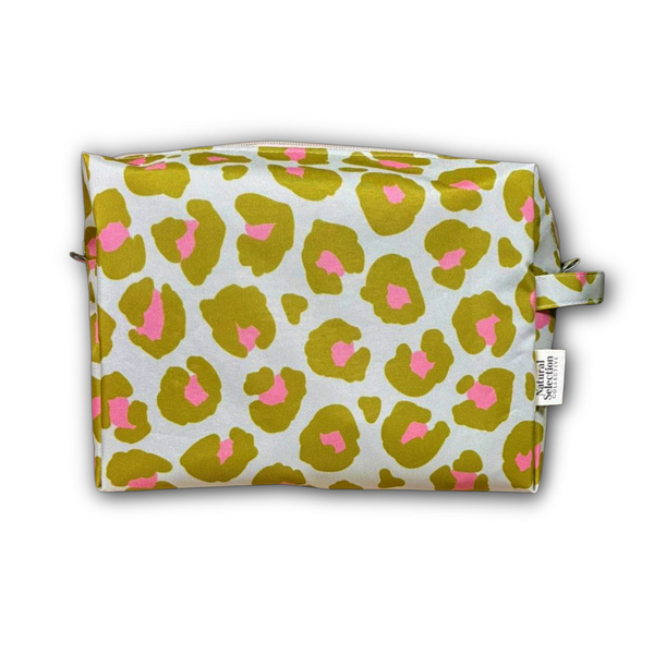 Consort Hide Toiletry Bag