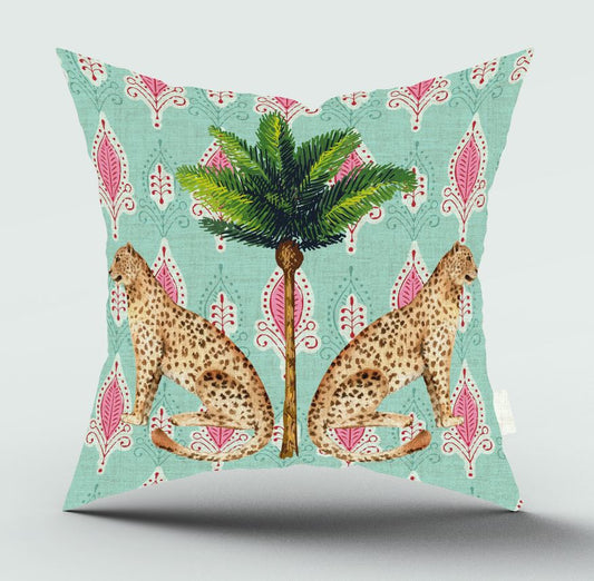 Gigi Leopards Scatter Cover