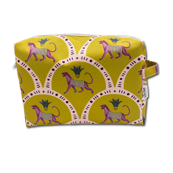 Nile Leo Toiletry Bag